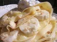 banana pudding inside crepes