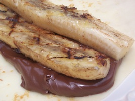 grilled bananas and nutella in crepe